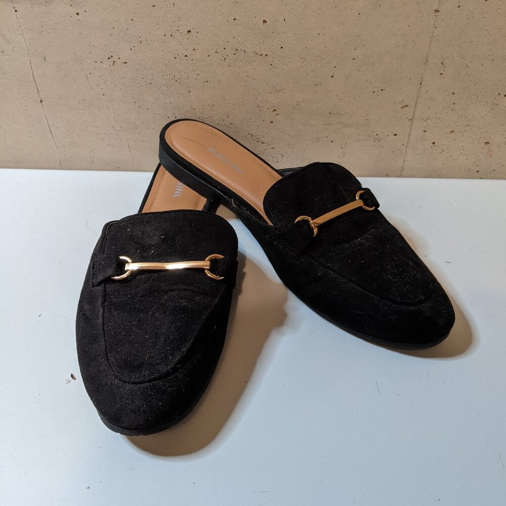 Massini Womens Social Black Suede Slip On Loafer Mules Size 10 - Gold Accent